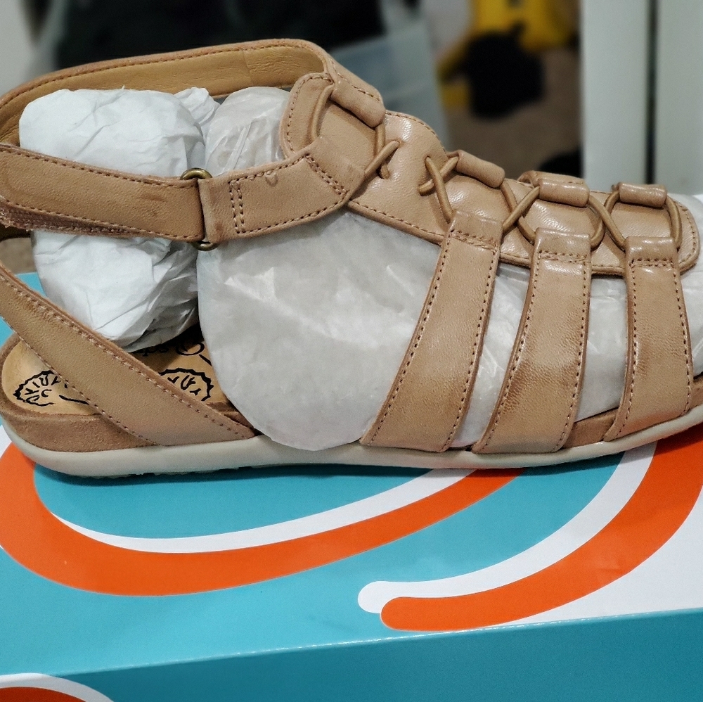Baretraps Sandals